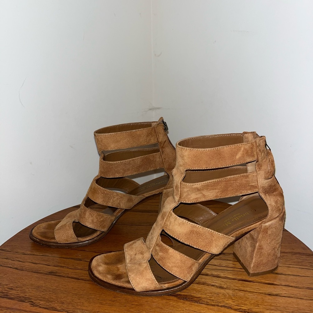Gabriella Michel Women's Tan Strappy Heeled Sandals - Made in Italy
